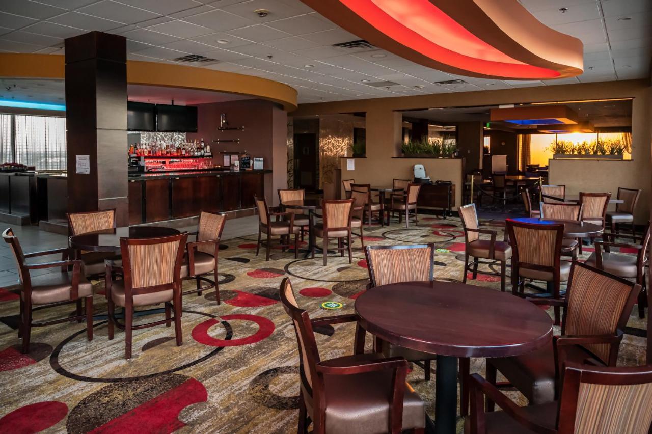 Отель Radisson Dayton Convention Center Экстерьер фото