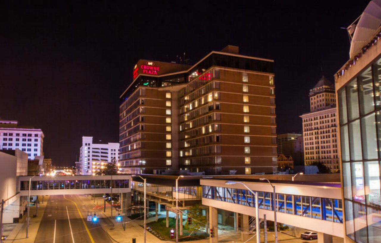 Отель Radisson Dayton Convention Center Экстерьер фото
