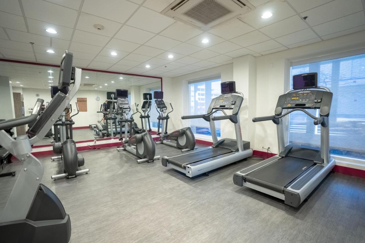 Отель Radisson Dayton Convention Center Экстерьер фото